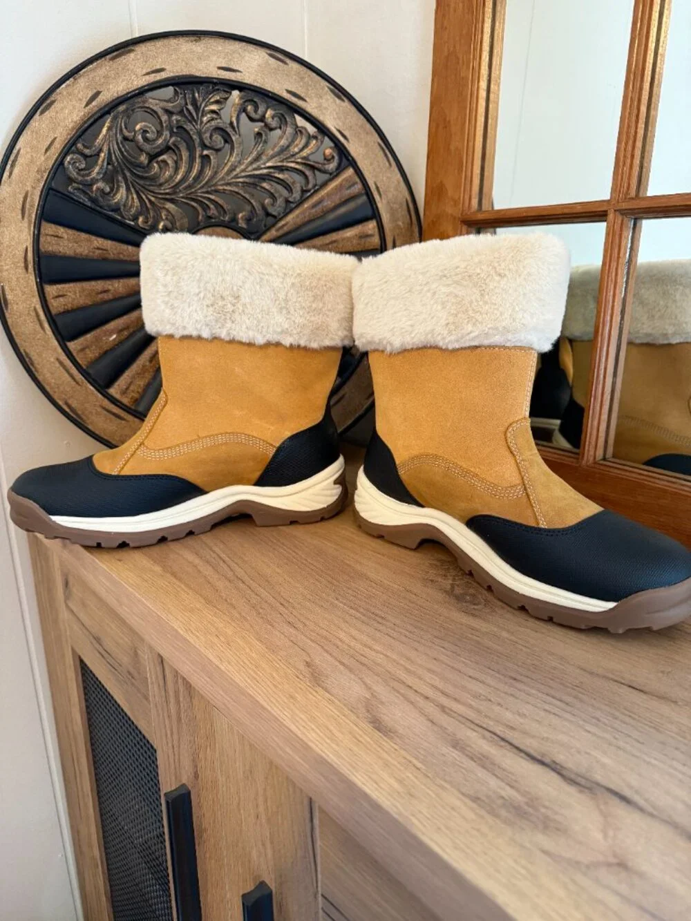 Timberland Women's Ledge Waterproof Pull-On Boots